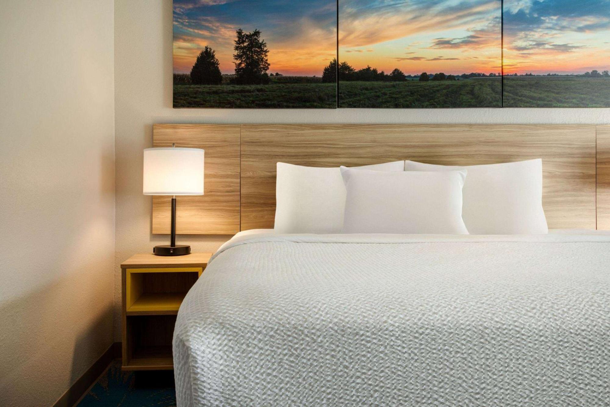 Days Inn By Wyndham Grand Island I-80 Doniphan Екстериор снимка